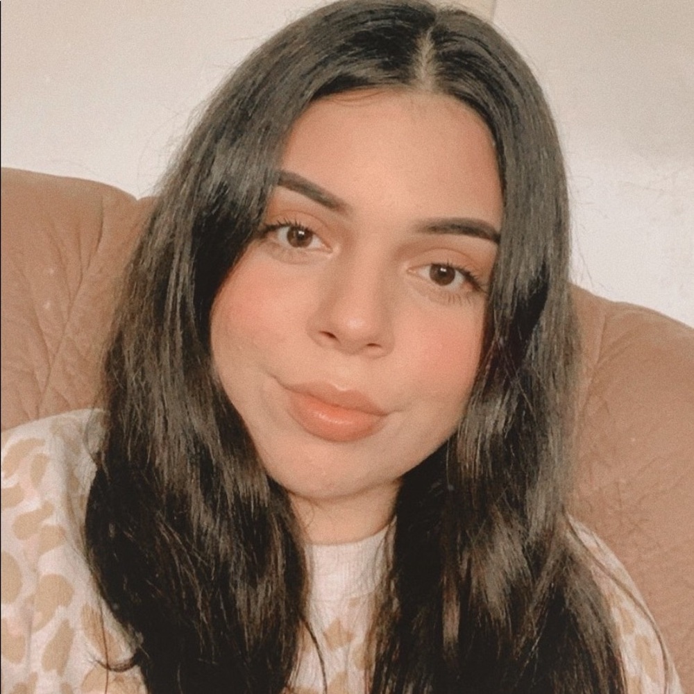 Meet your Posher, Tania